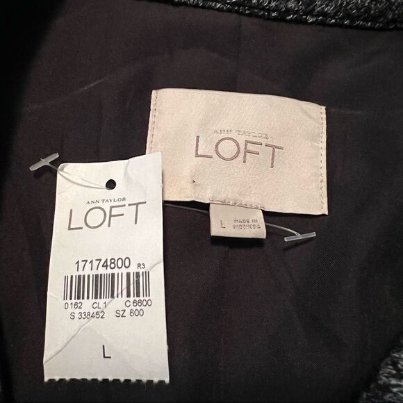 NWT! Loft wool blend zip up coat. Size large - Picture 4 of 15